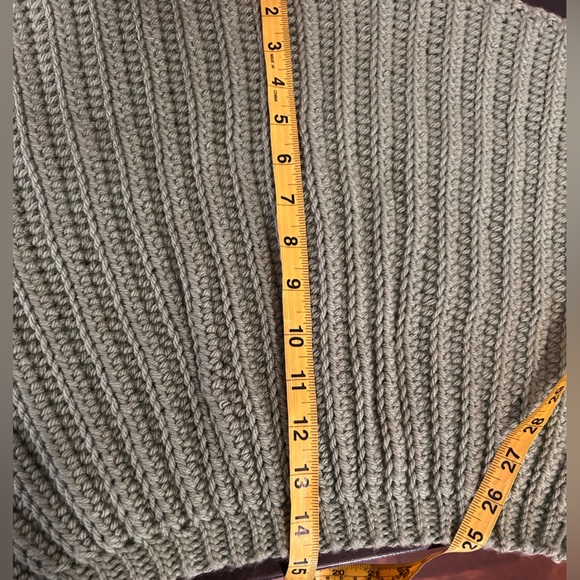 Handmade short sweater - Picture 5 of 6